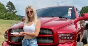 who_is_lindsay_bercosky_auto_detailer_who_signs_tailgate_and_trucks_with_a_grinder_the_us_sun